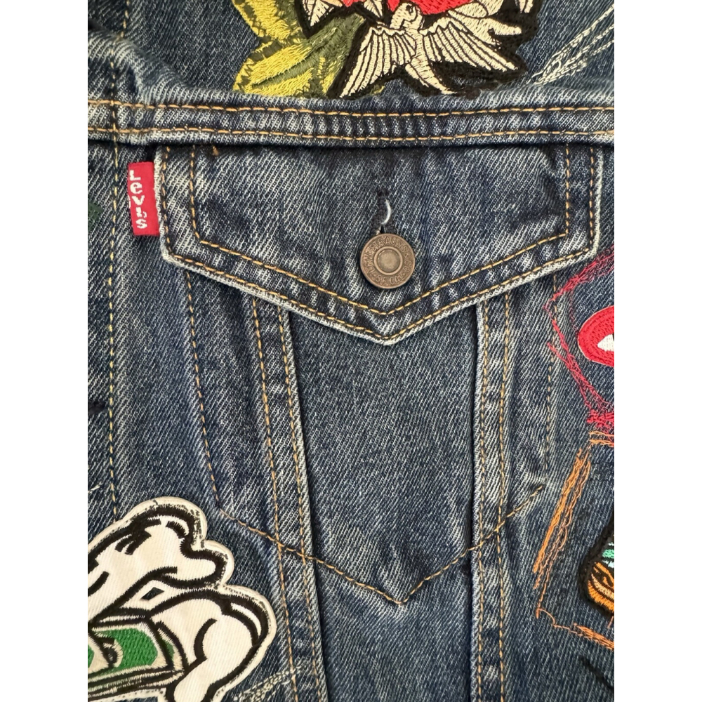 Levi’s Women’s Denim Jacket M Custom Los Angeles Patchwork Retro Style - Picture 15 of 16